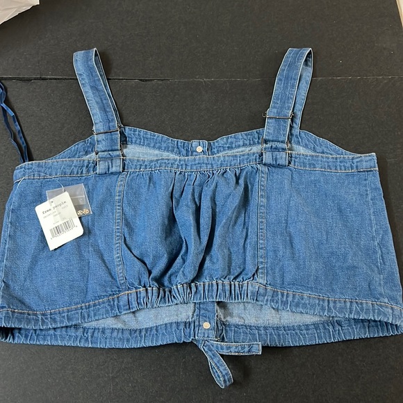 We The Free People Women’s NWT Size Large Palm Desert Denim Top size XL - Picture 3 of 16